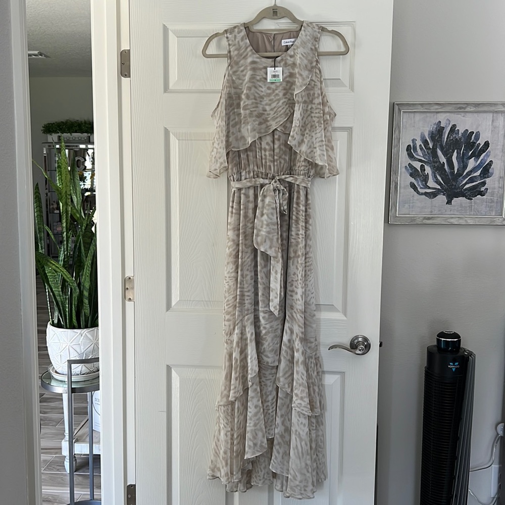 Calvin Klein Flowy sleeveless dress with belt